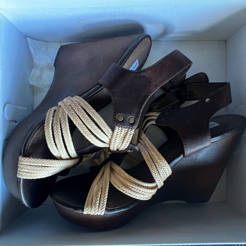 Steve Madden Tampaa Brown Wedge Heel Sandal
